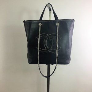 CHANEL 2018 A69994 Black Coco Eyelets Leather Tote